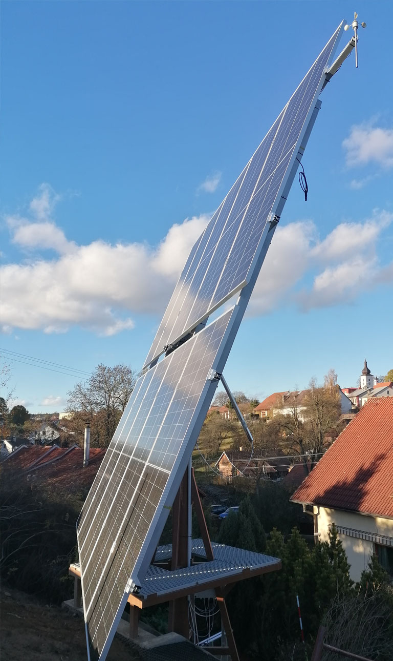 Dvouosé solární trackery